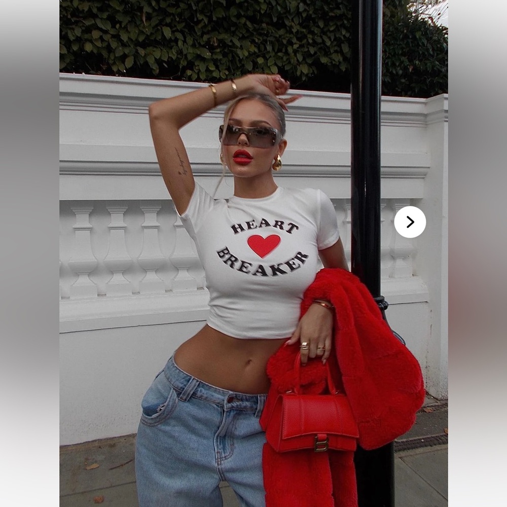 Heart breaker cropped tee medium